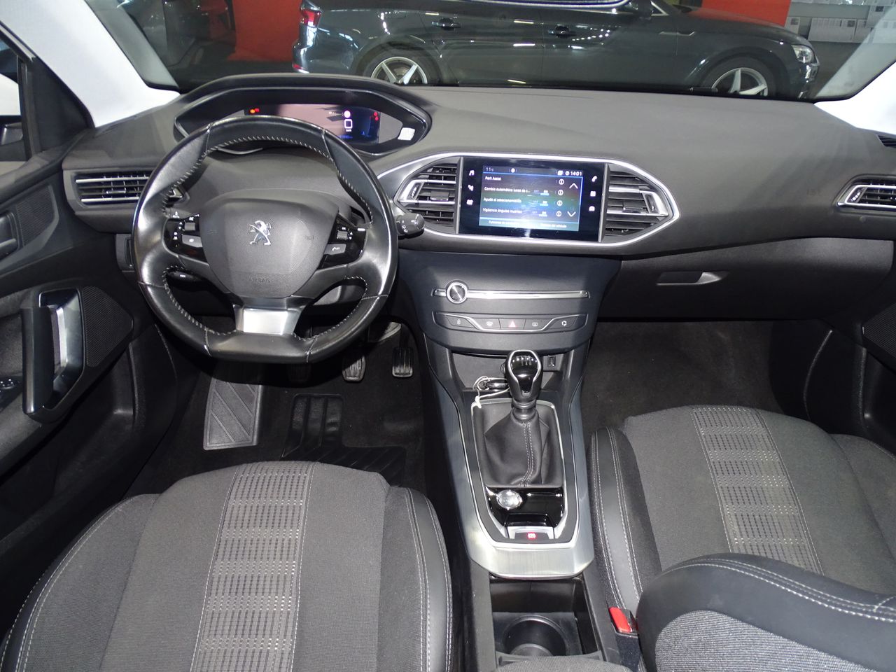 Foto Peugeot 308 8