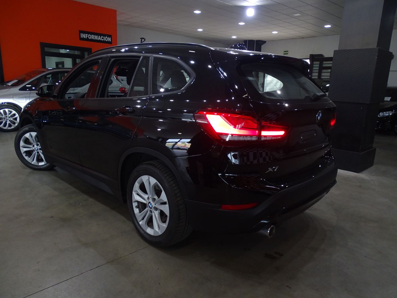 Foto BMW X1 4