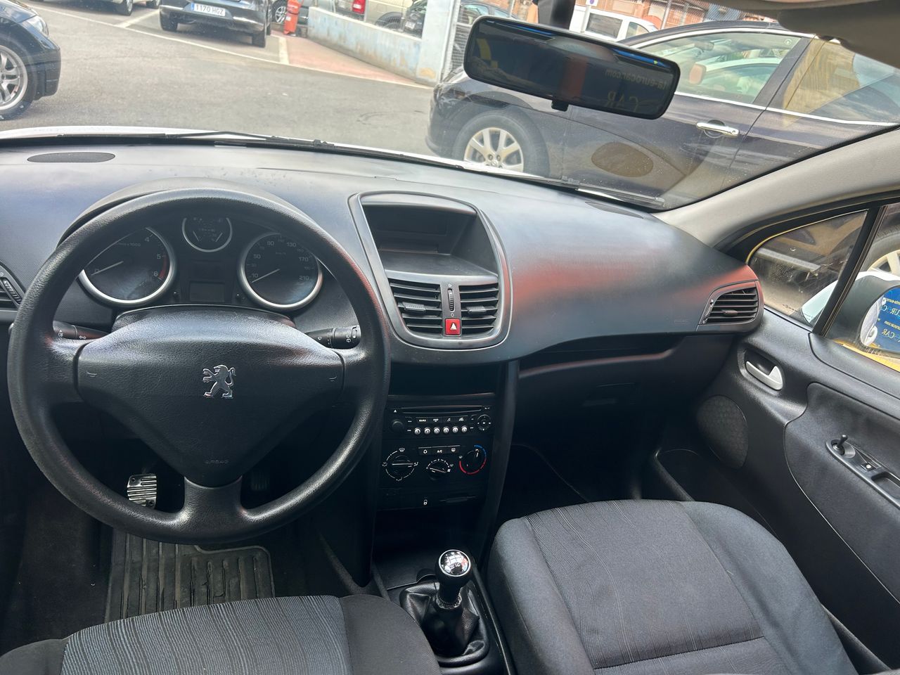 Foto Peugeot 207 14