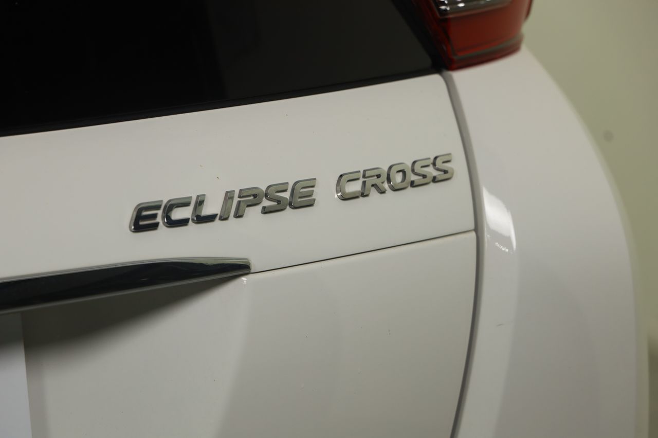 Foto Mitsubishi Eclipse Cross 8