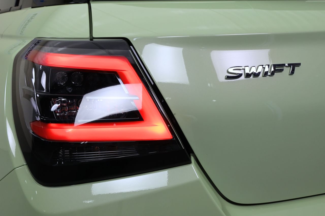 Foto Suzuki Swift 9