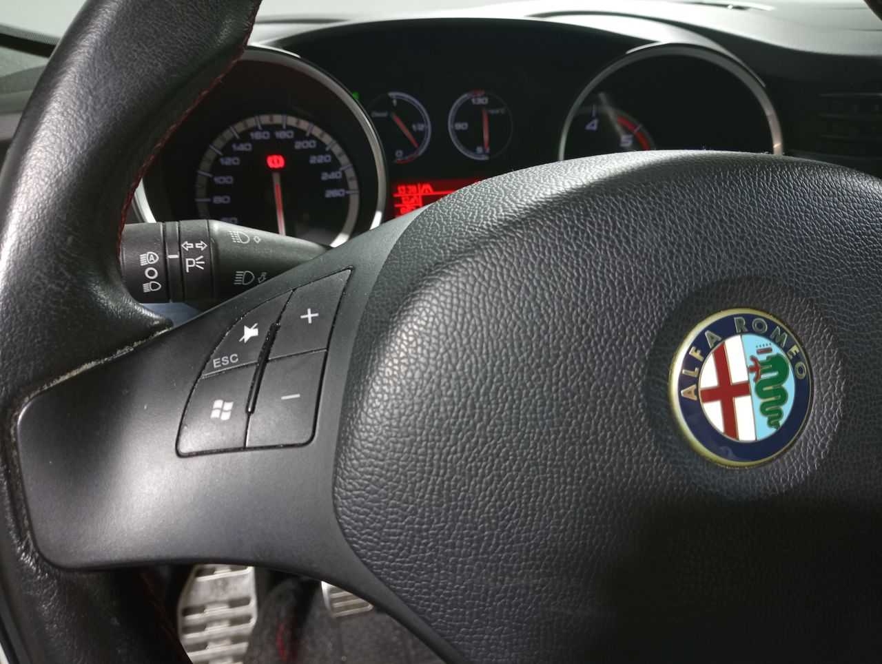 Foto Alfa Romeo Giulietta 16