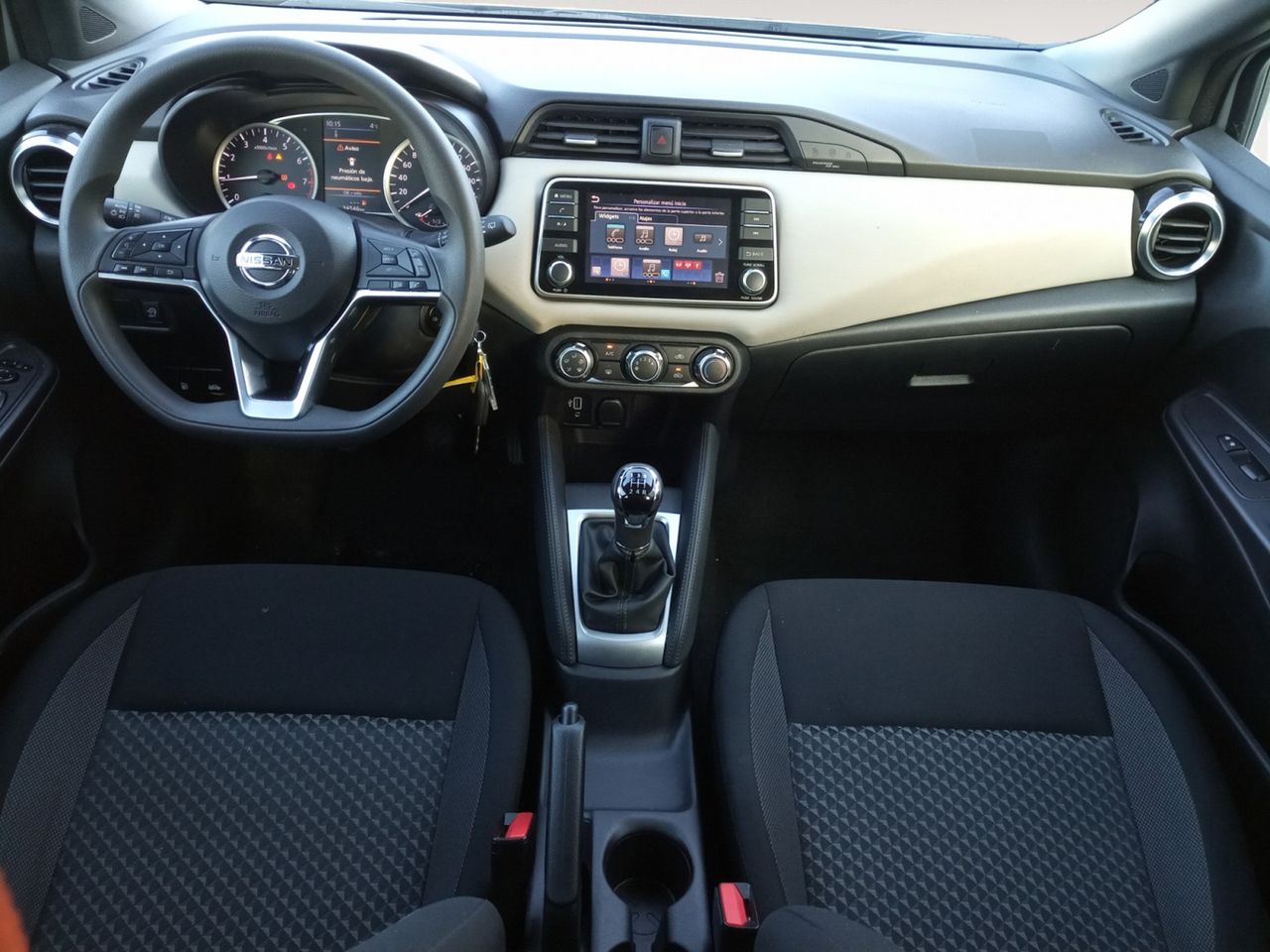 Foto Nissan Micra 6