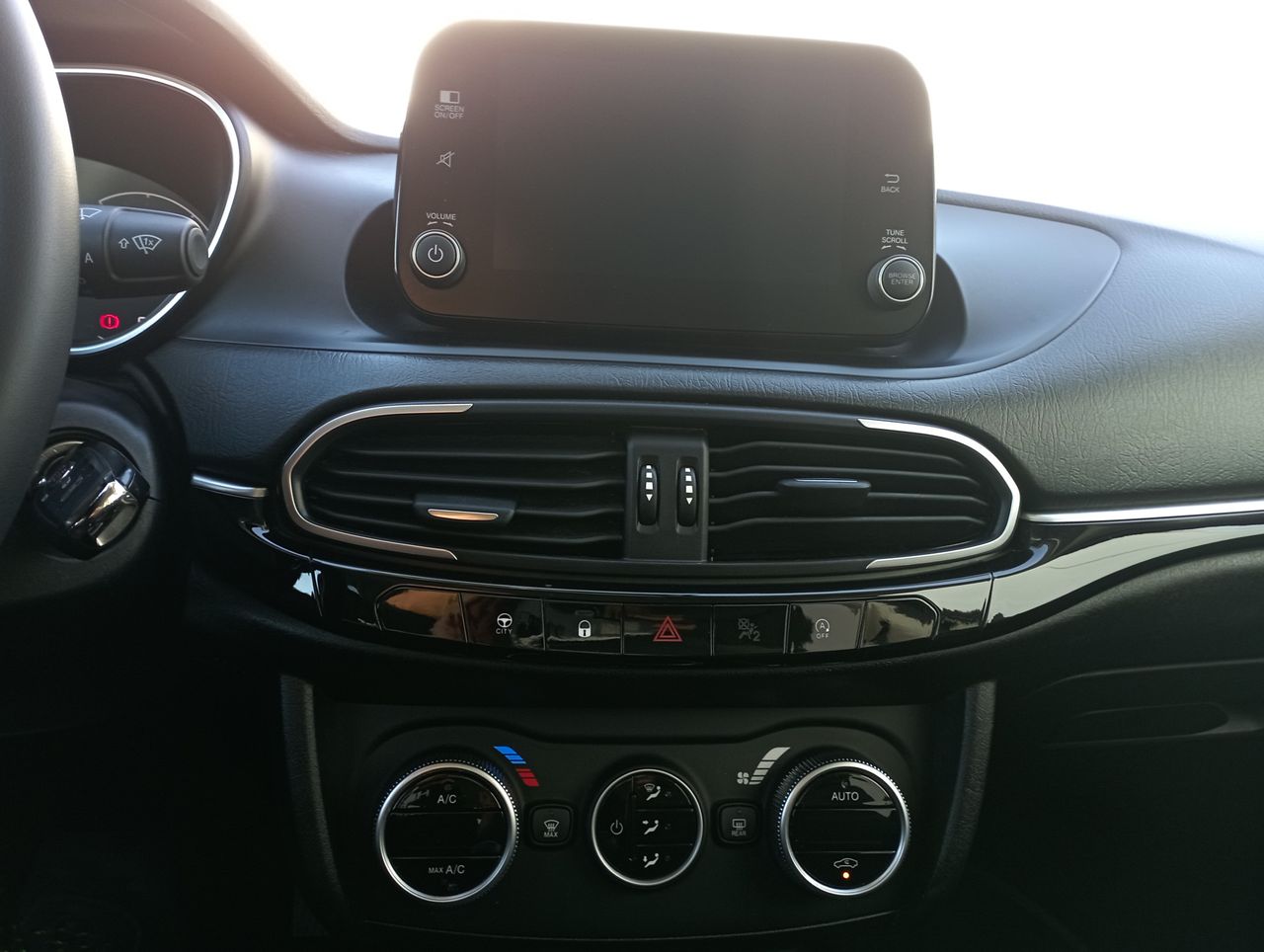 Foto Fiat Tipo 12