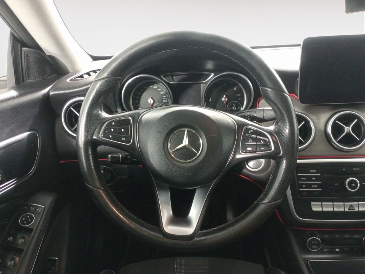 Foto Mercedes-Benz Clase CLA 7