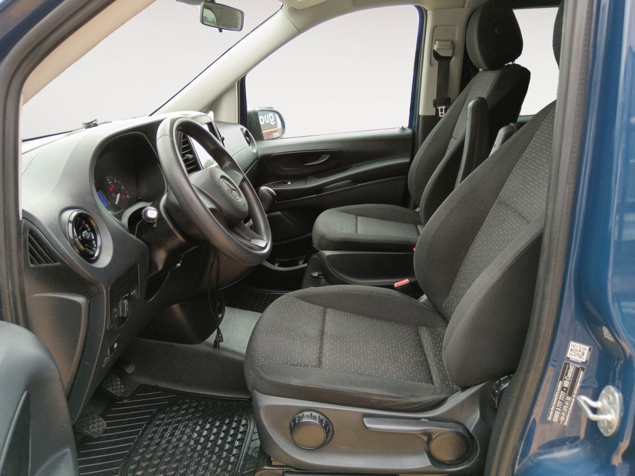 Foto Mercedes-Benz Vito 8