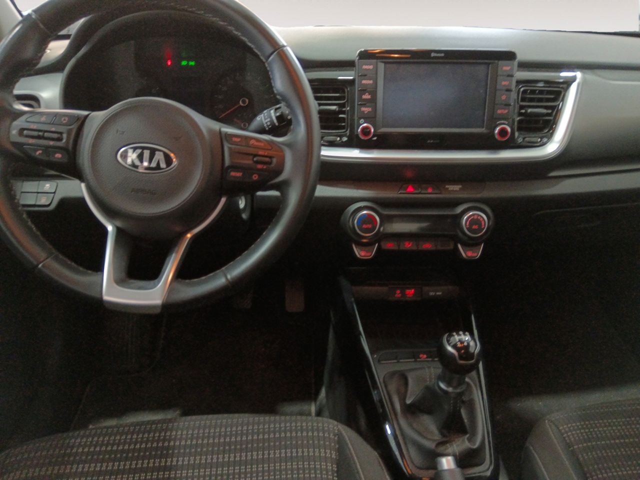 Foto Kia Stonic 6