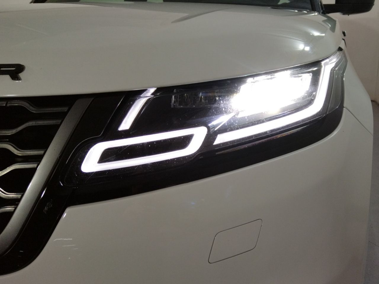 Foto Land-Rover Range Rover Velar 28