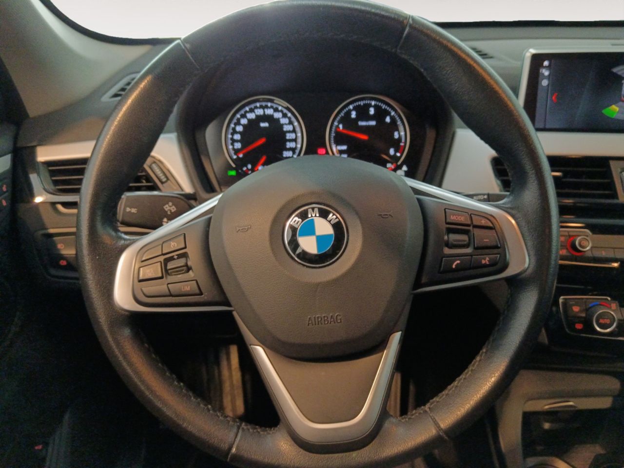 Foto BMW X1 7