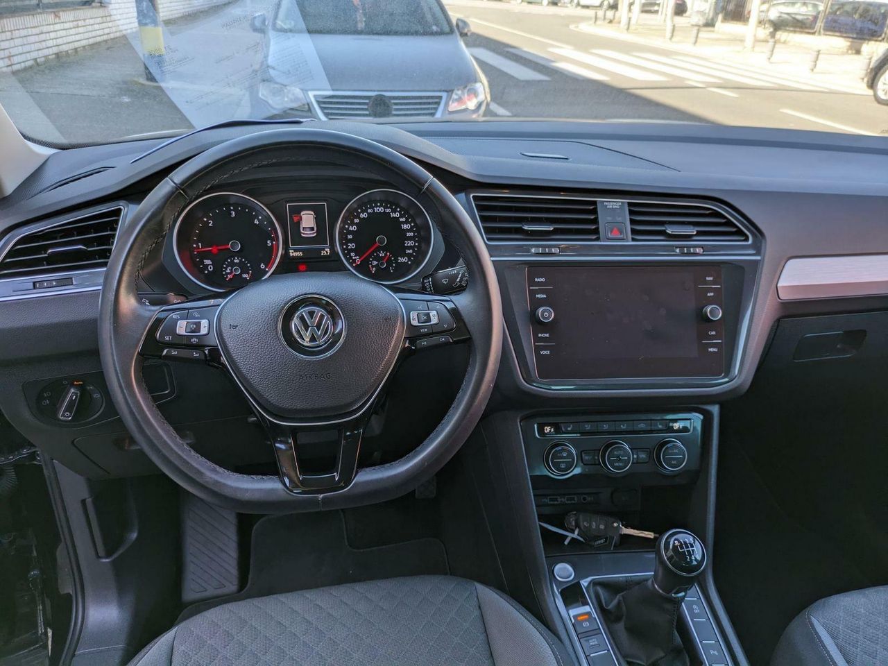 Foto Volkswagen Tiguan 13