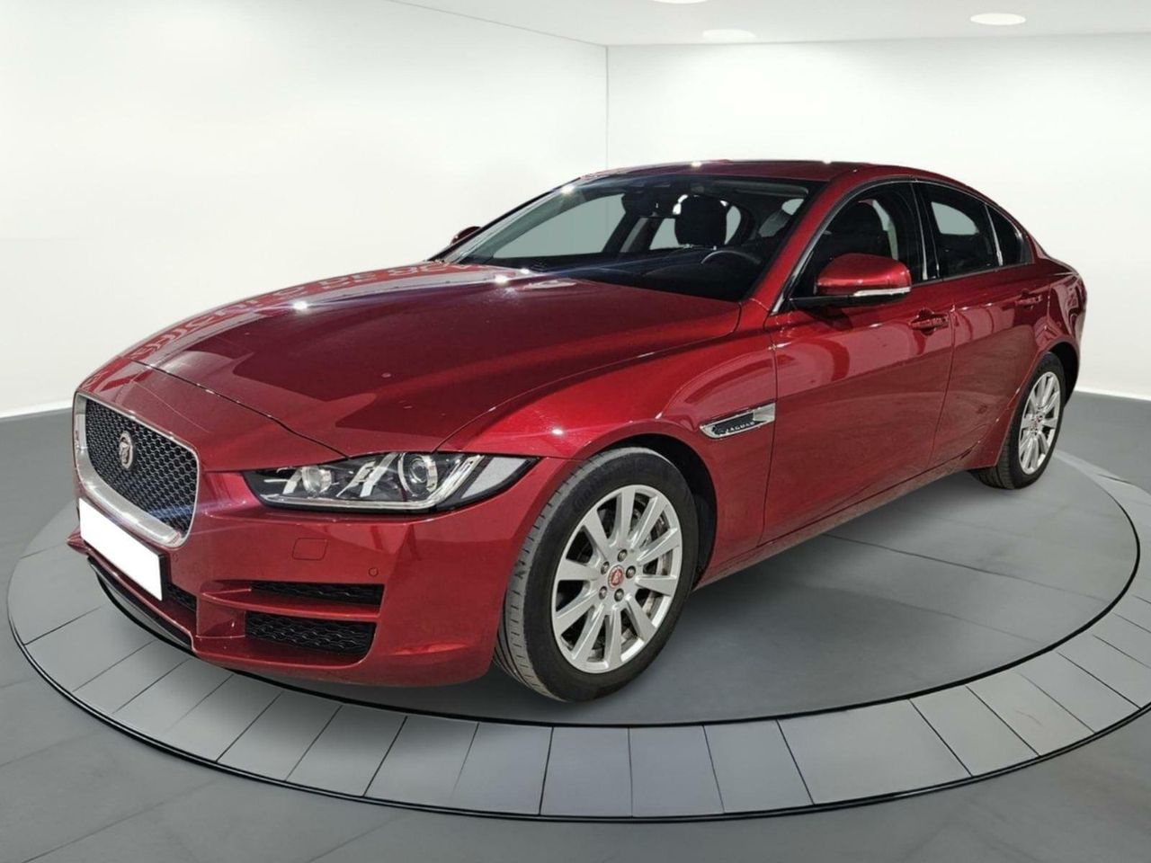 Foto Jaguar XE 2