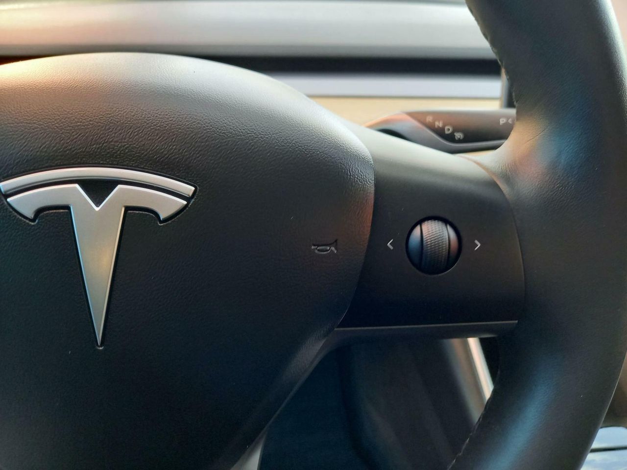 Foto Tesla Model 3 9