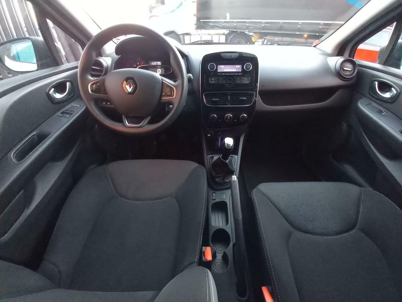 Foto Renault Clio 23