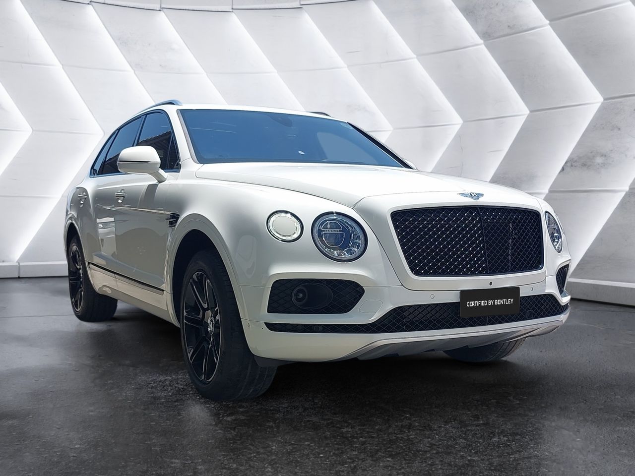 Foto Bentley Bentayga 3