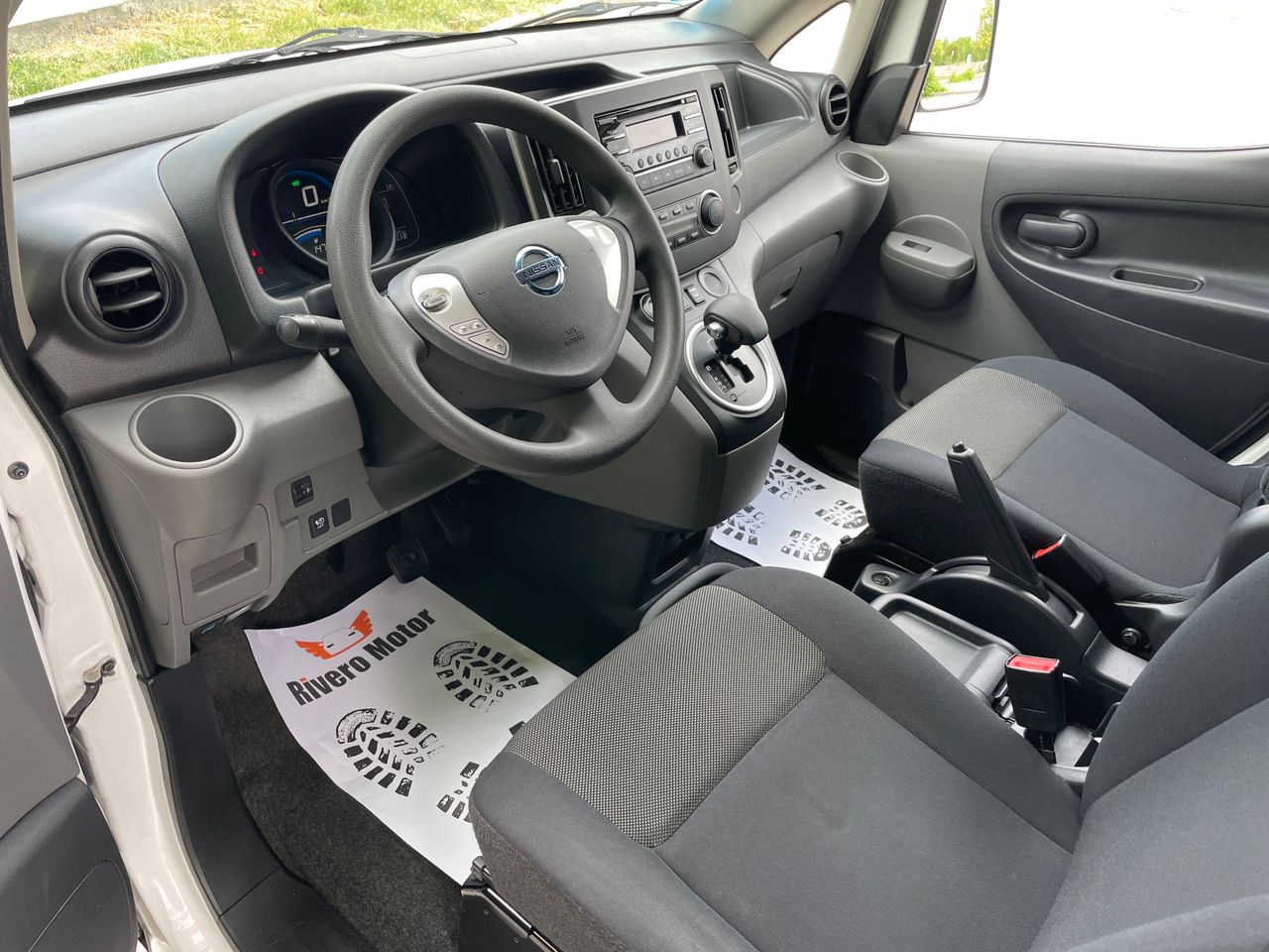 Foto Nissan e-NV200 10