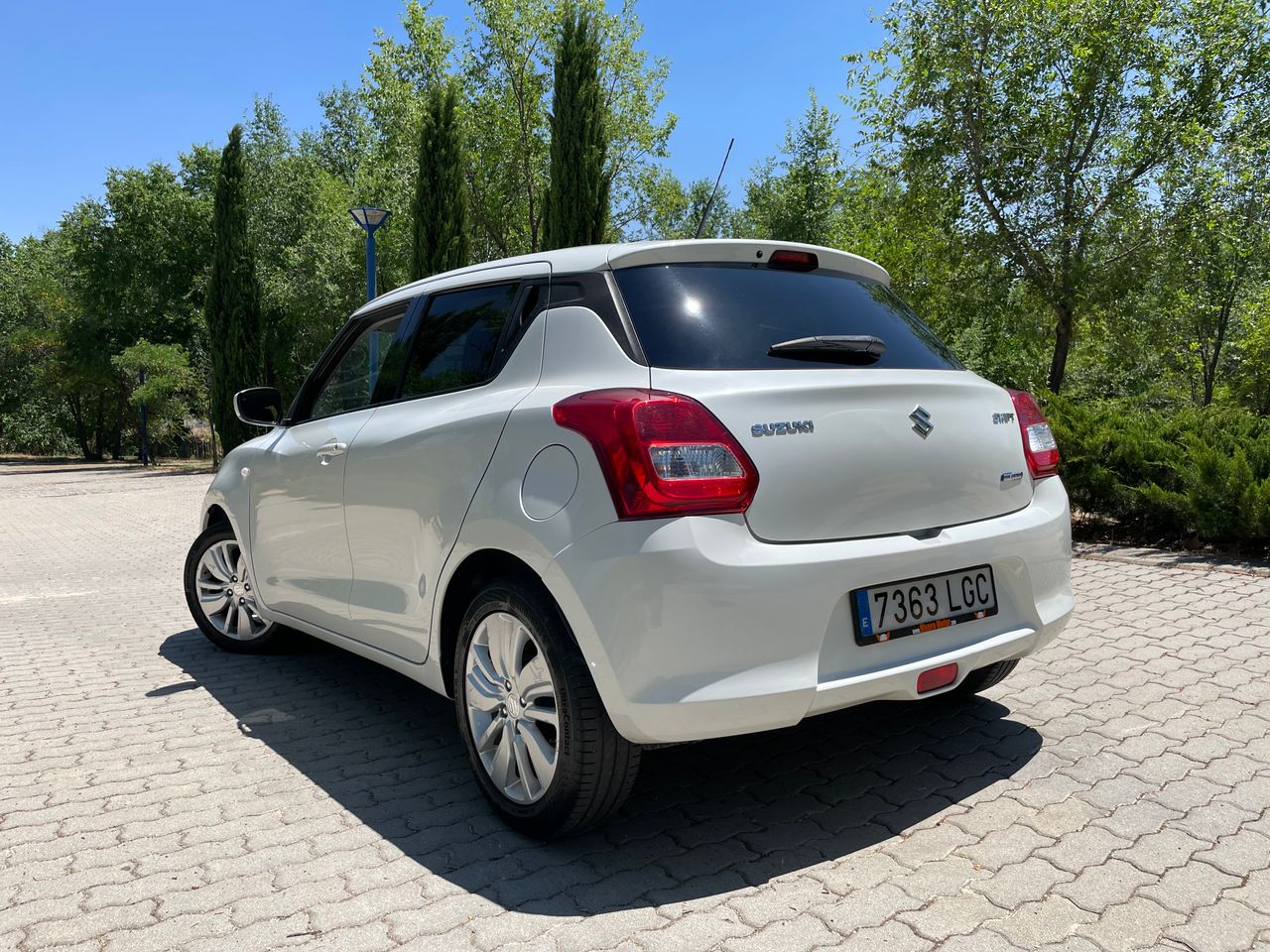 Foto Suzuki Swift 4