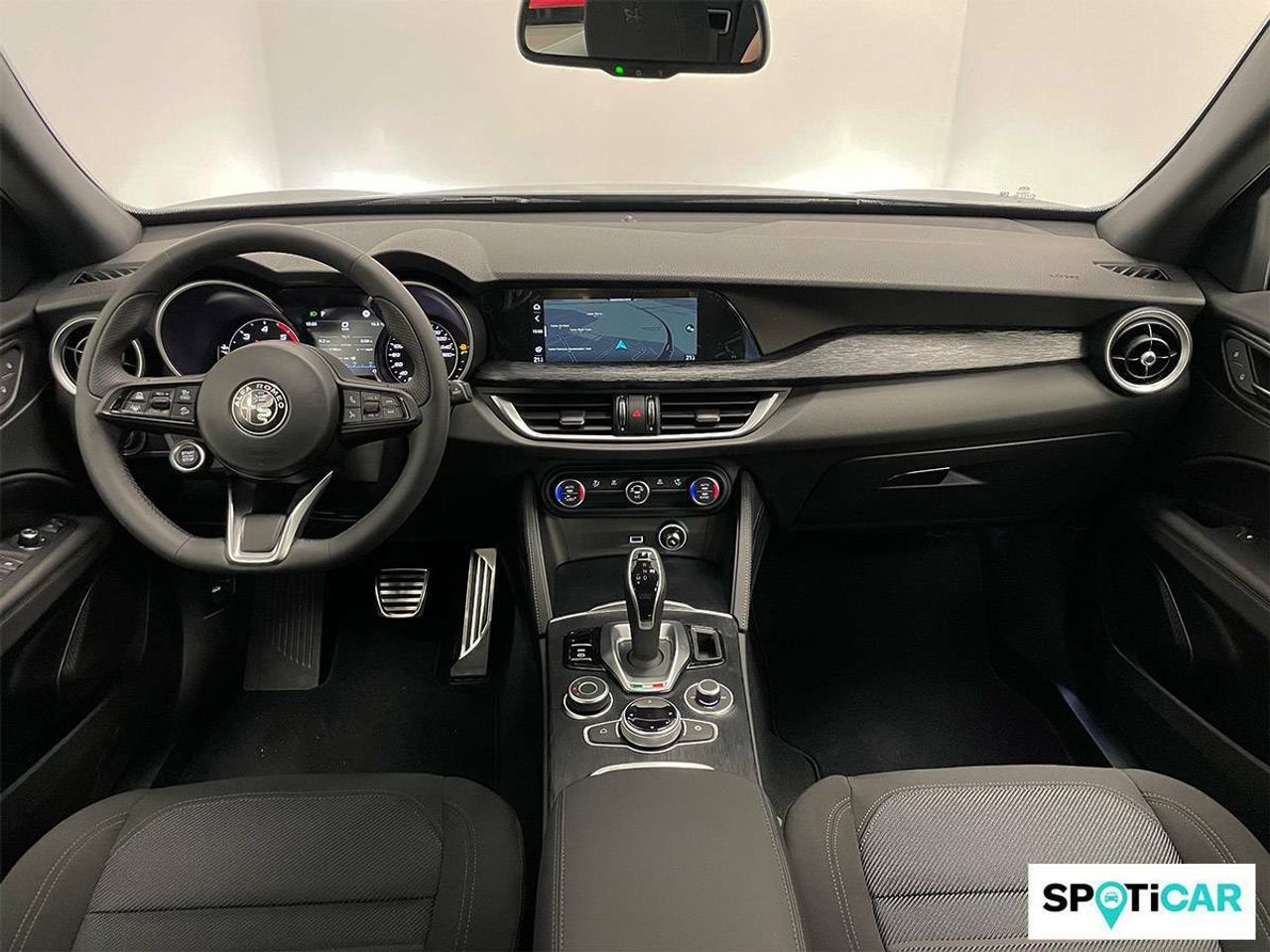 Foto Alfa Romeo Stelvio 8