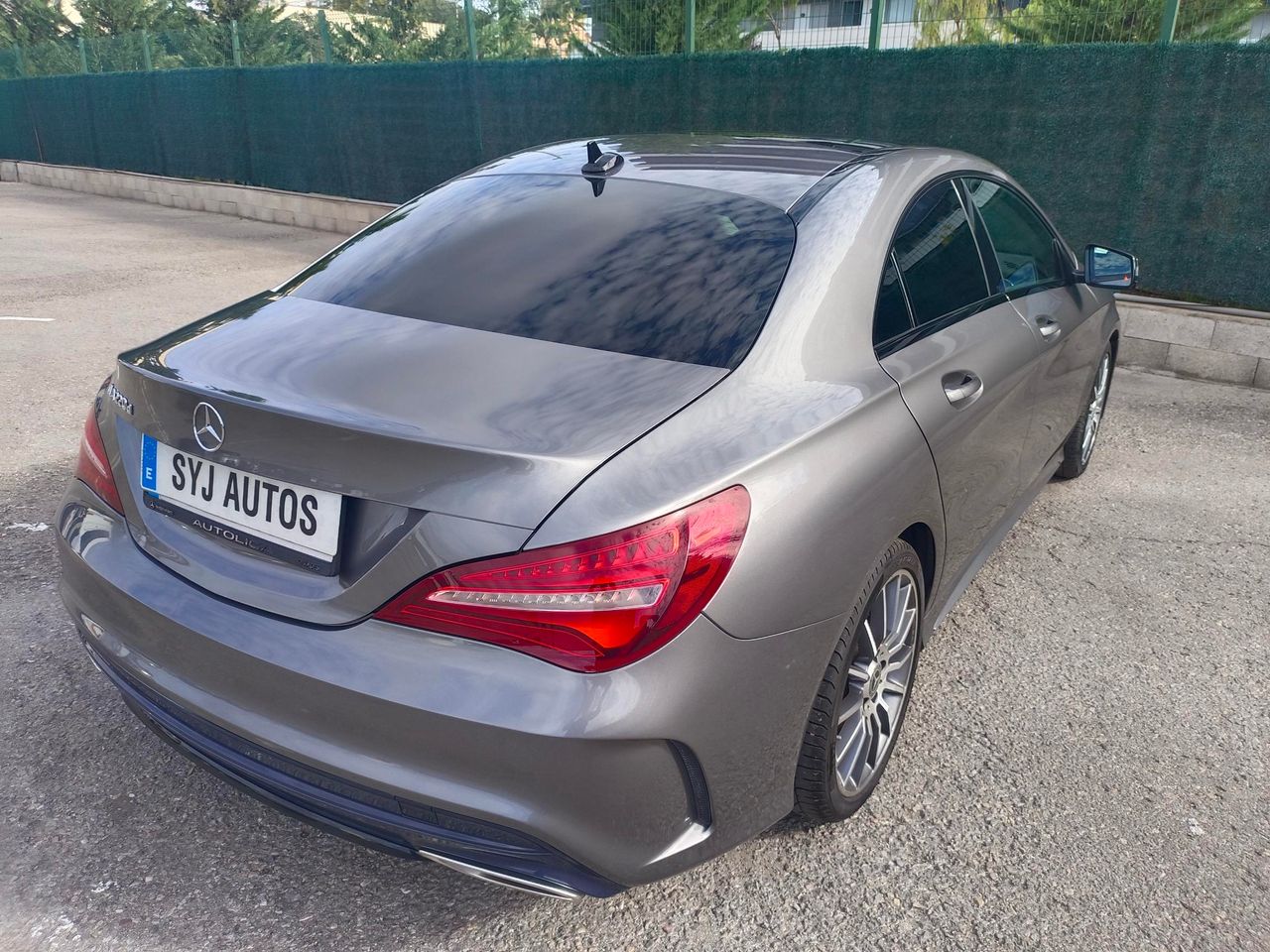 Foto Mercedes-Benz Clase CLA 15