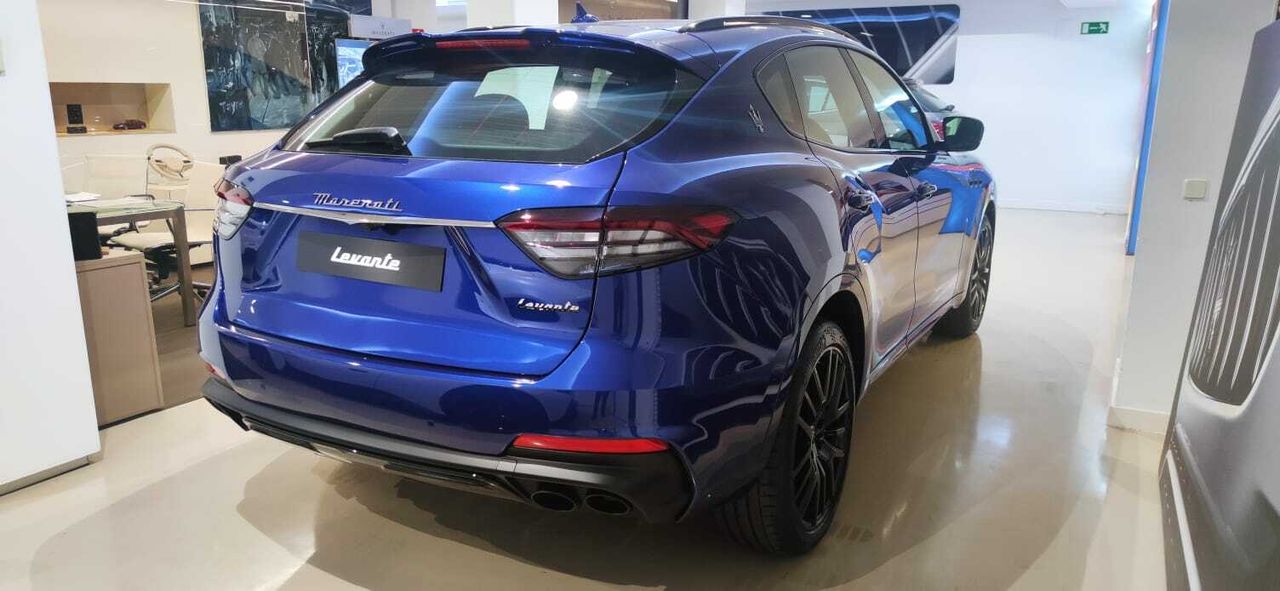 Foto Maserati Levante 3