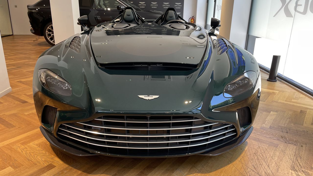 Foto Aston martin Vantage 6