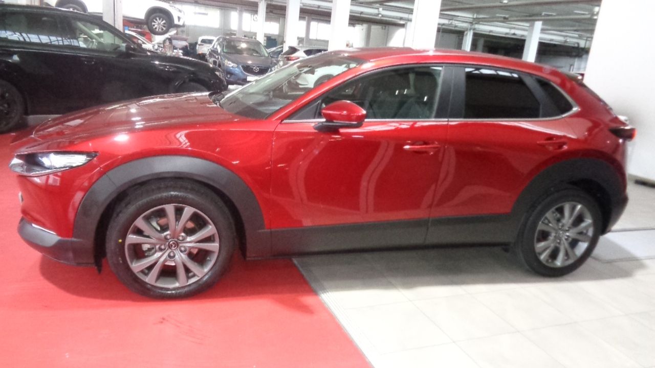 Foto Mazda CX-30 8