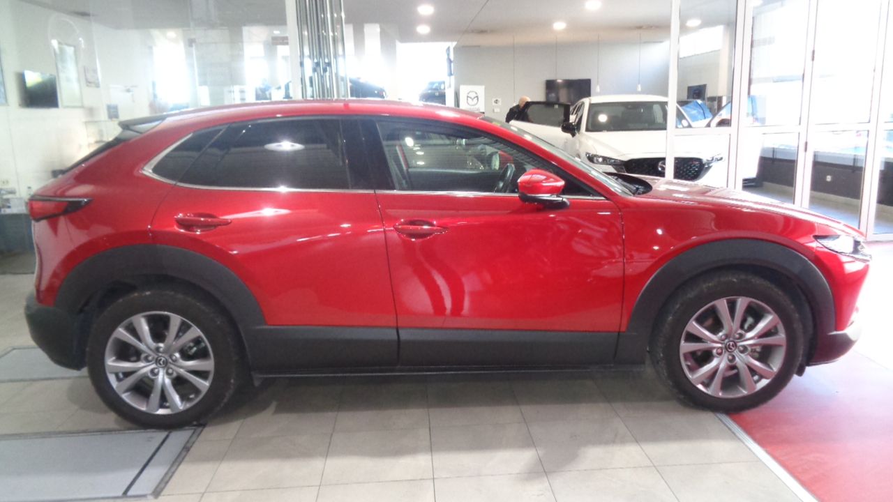 Foto Mazda CX-30 4