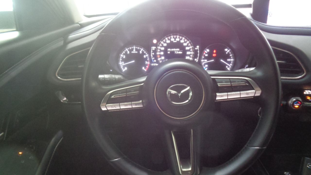 Foto Mazda CX-30 16