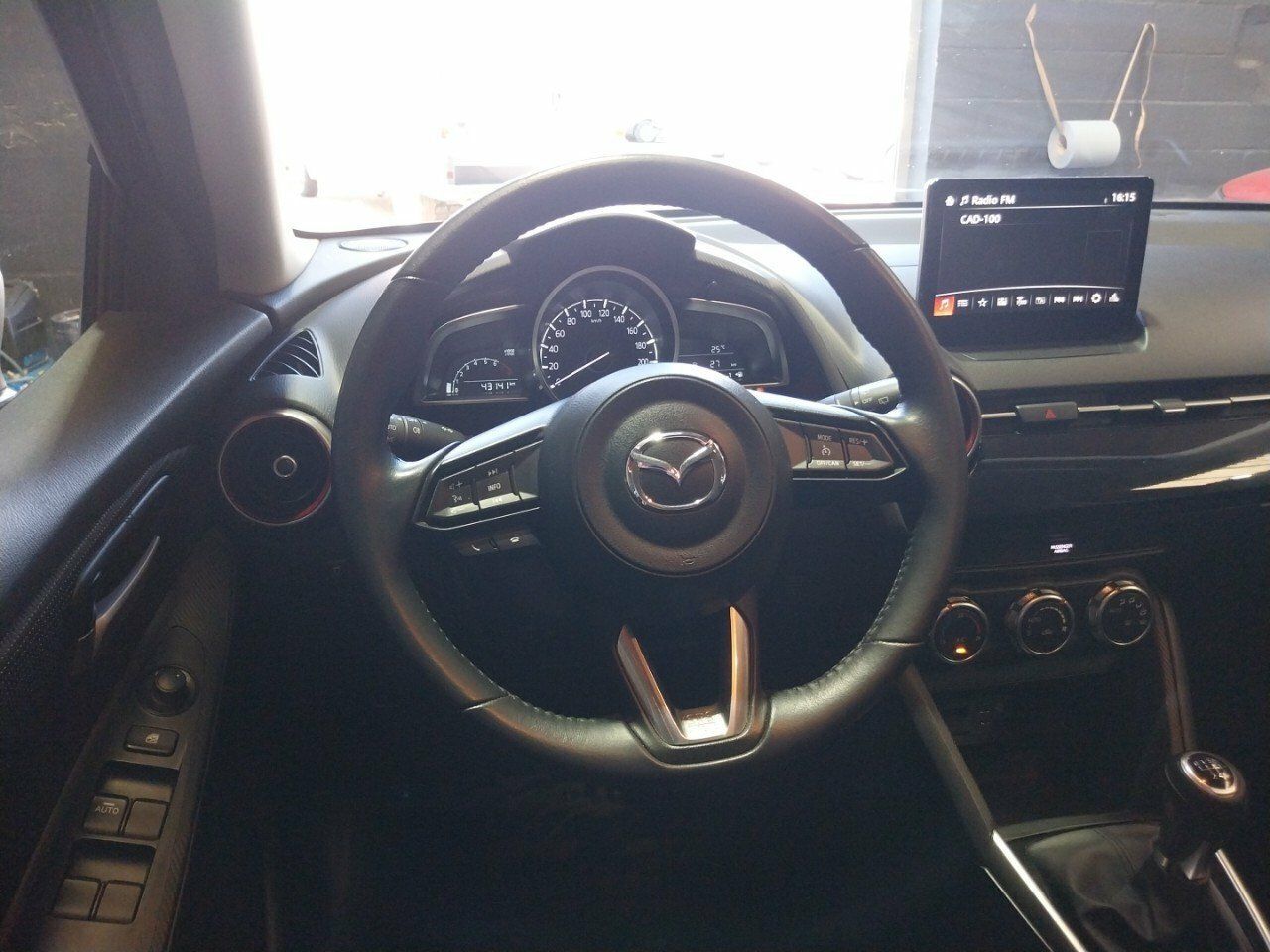 Foto Mazda Mazda2 11