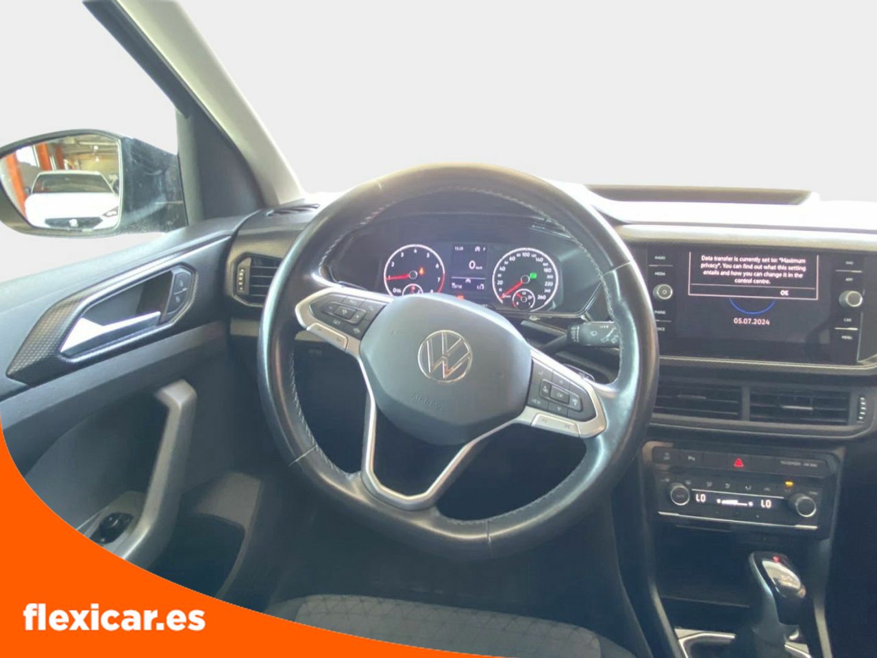 Foto Volkswagen T-Cross 12