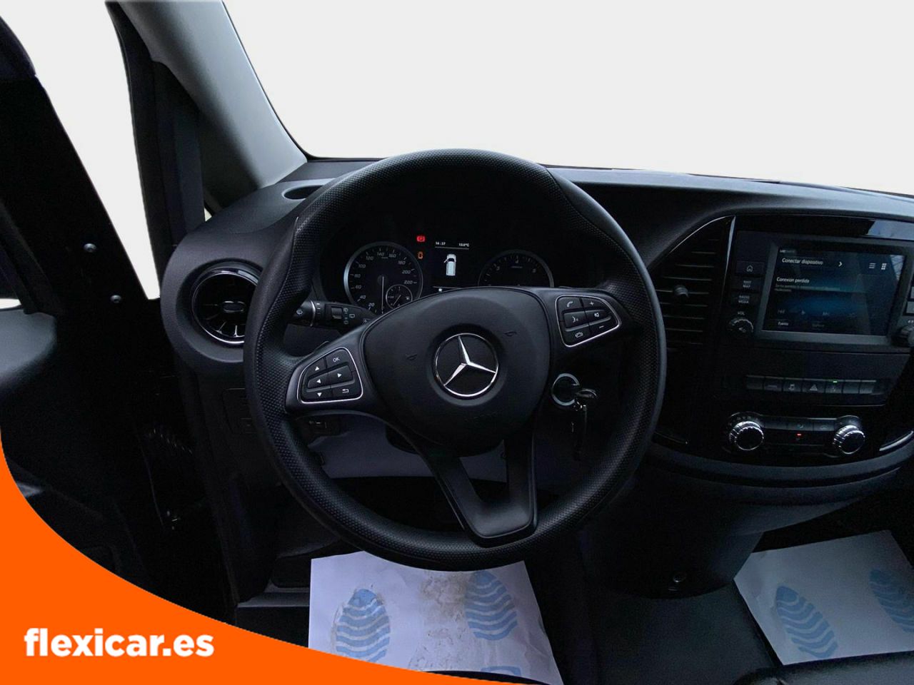 Foto Mercedes-Benz Vito 12