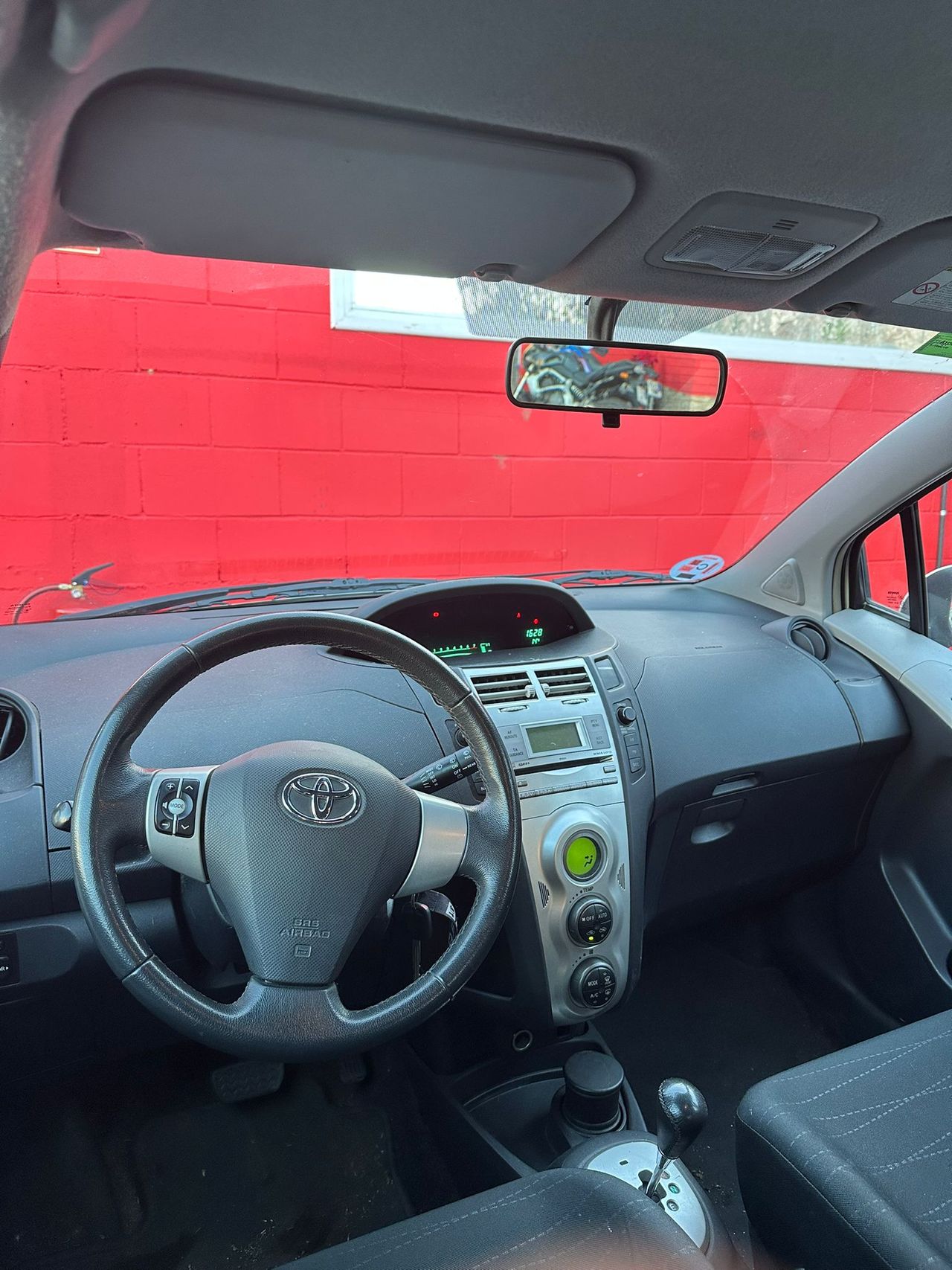 Foto Toyota Yaris 13