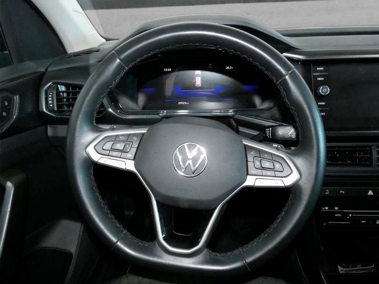Foto Volkswagen T-Cross 8