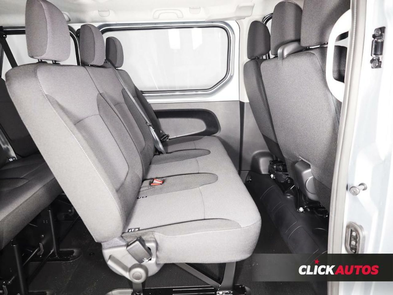 Foto Renault Trafic 12