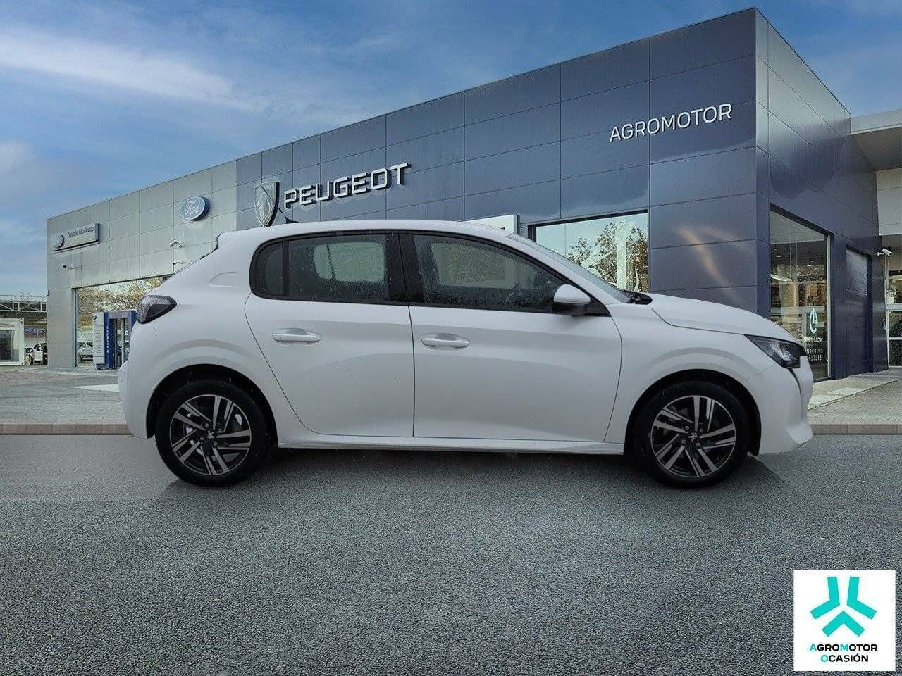 Foto Peugeot 208 4