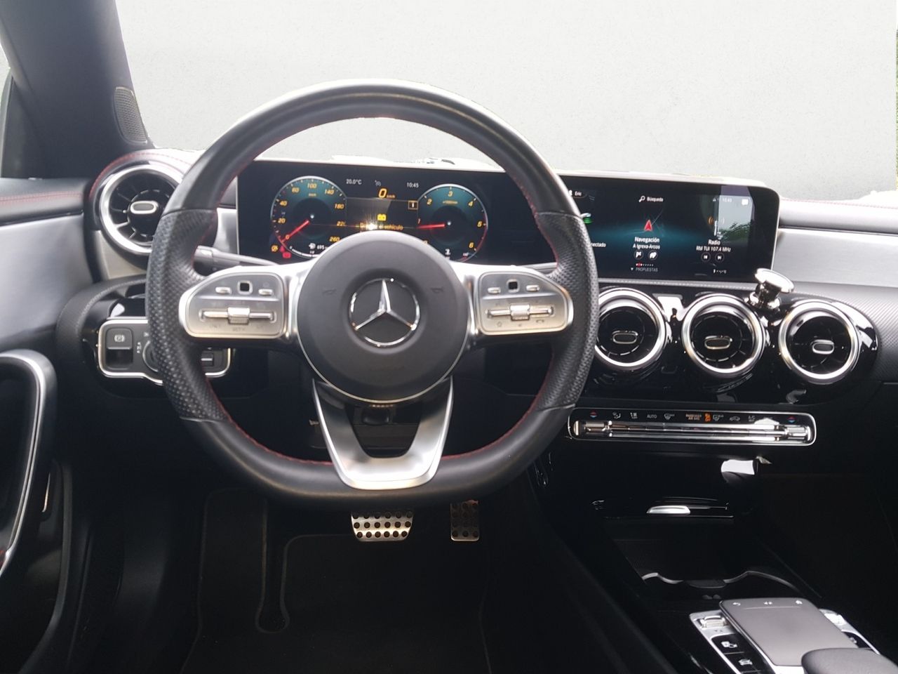 Foto Mercedes-Benz Clase CLA 15