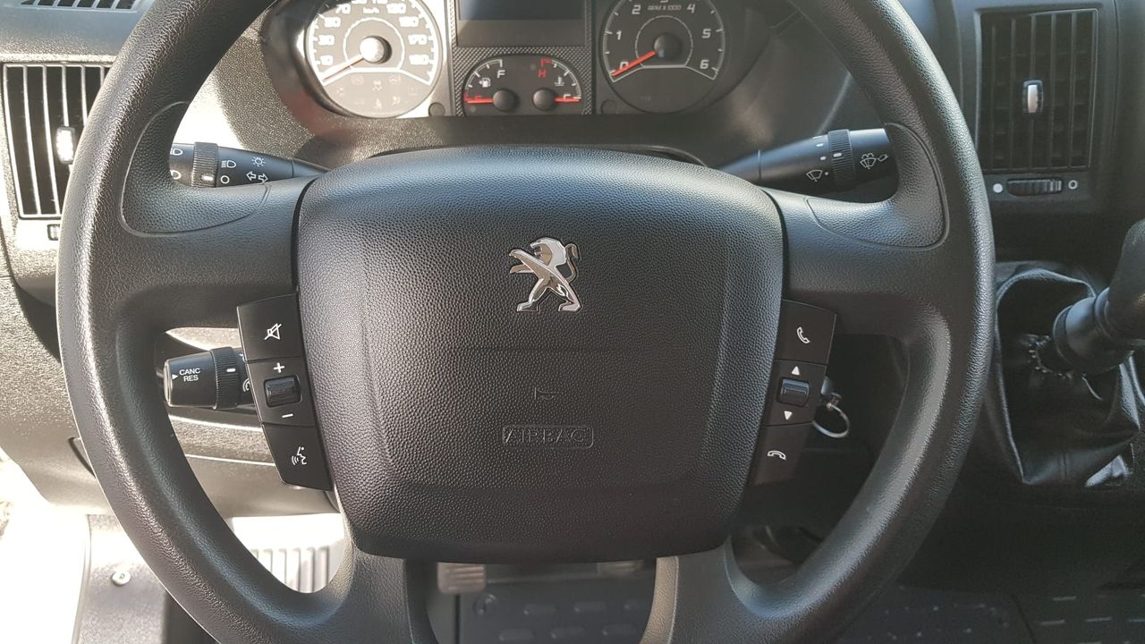 Foto Peugeot Boxer 22