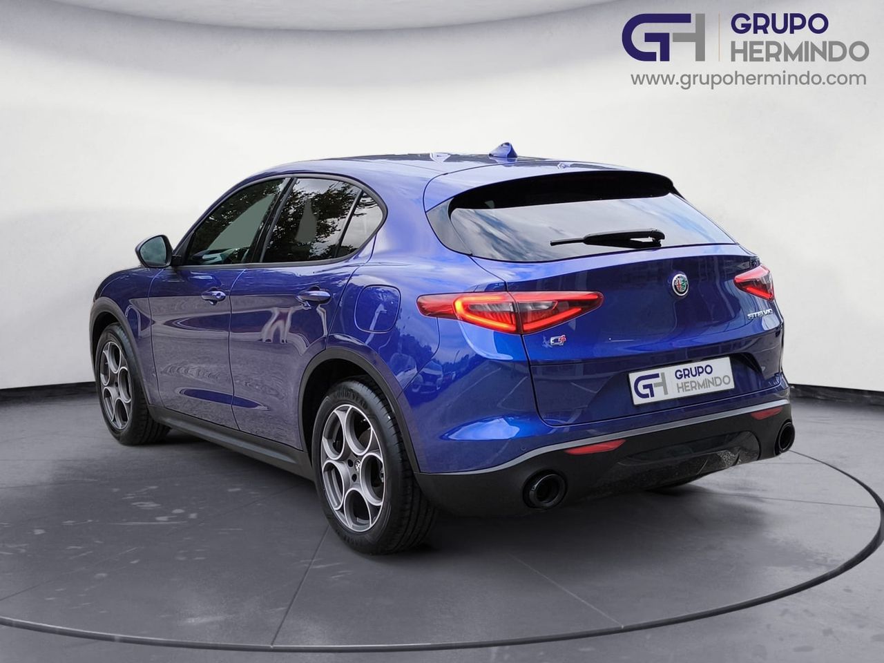 Foto Alfa Romeo Stelvio 4