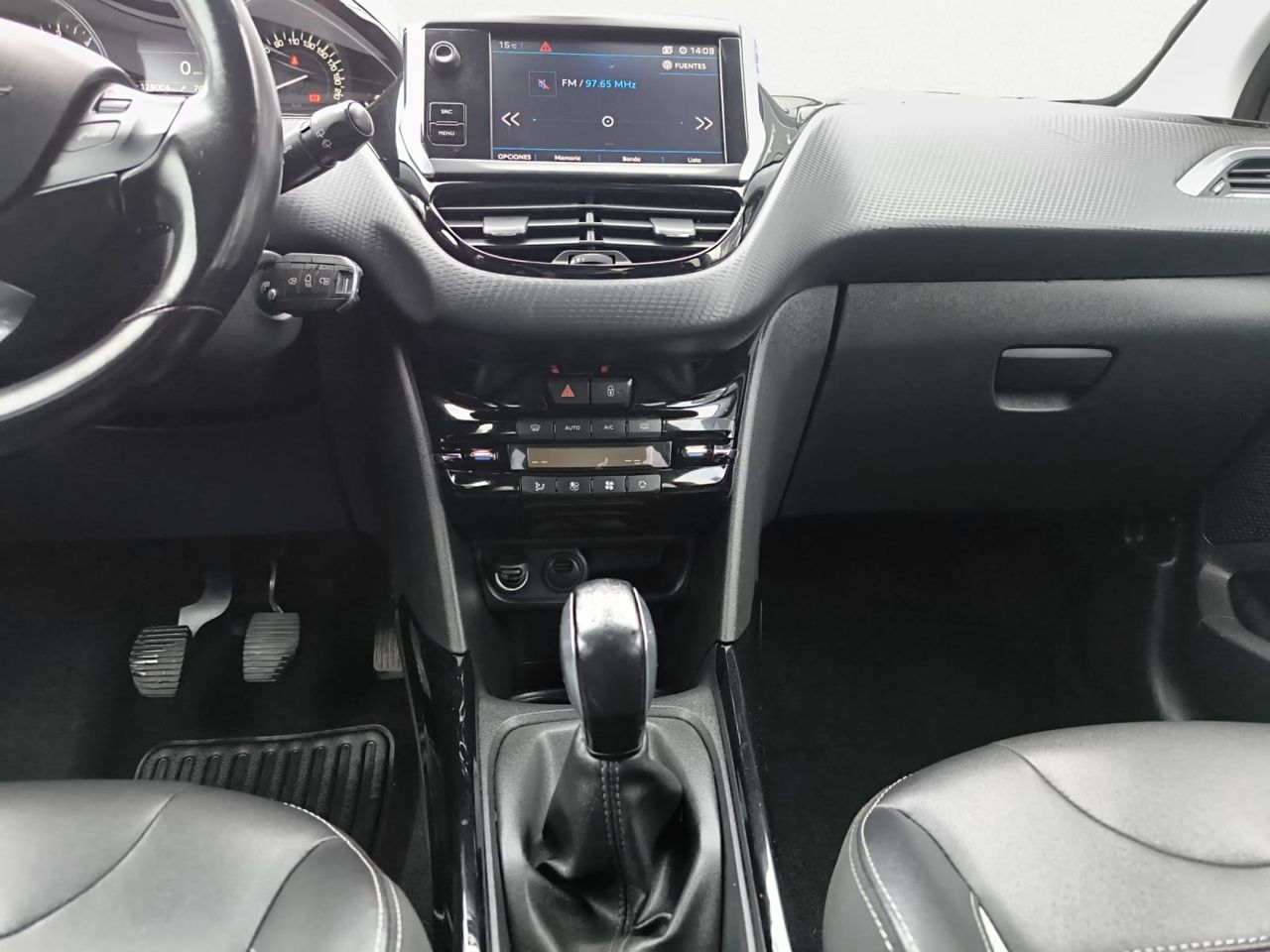 Foto Peugeot 2008 24