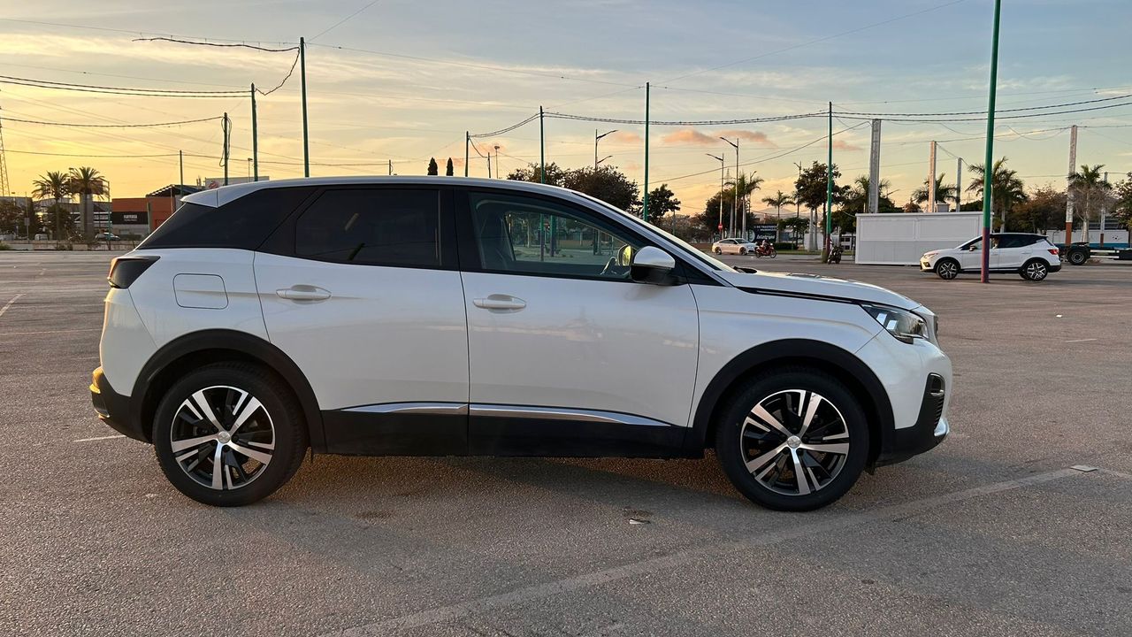 Foto Peugeot 3008 1