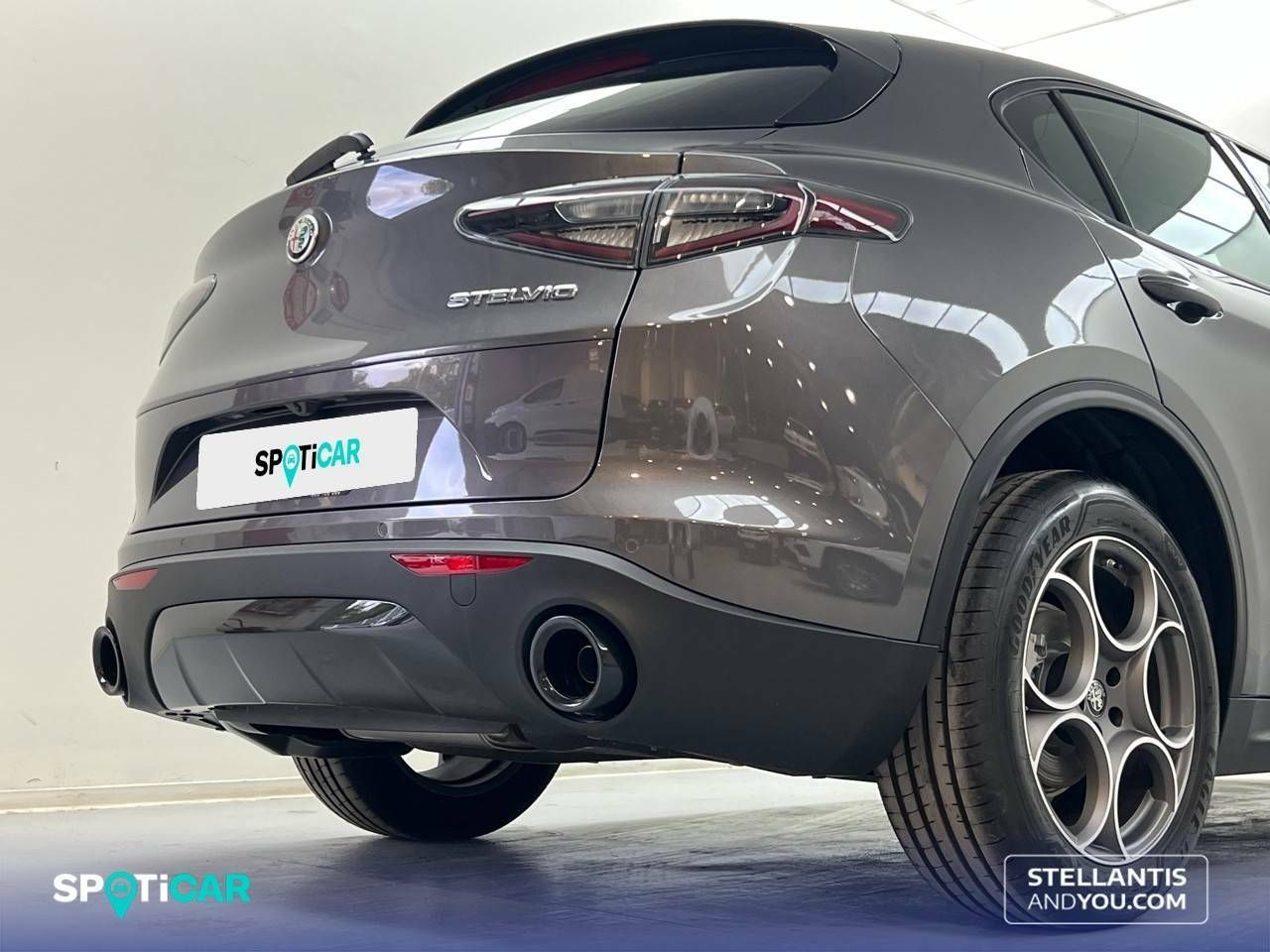 Foto Alfa Romeo Stelvio 7