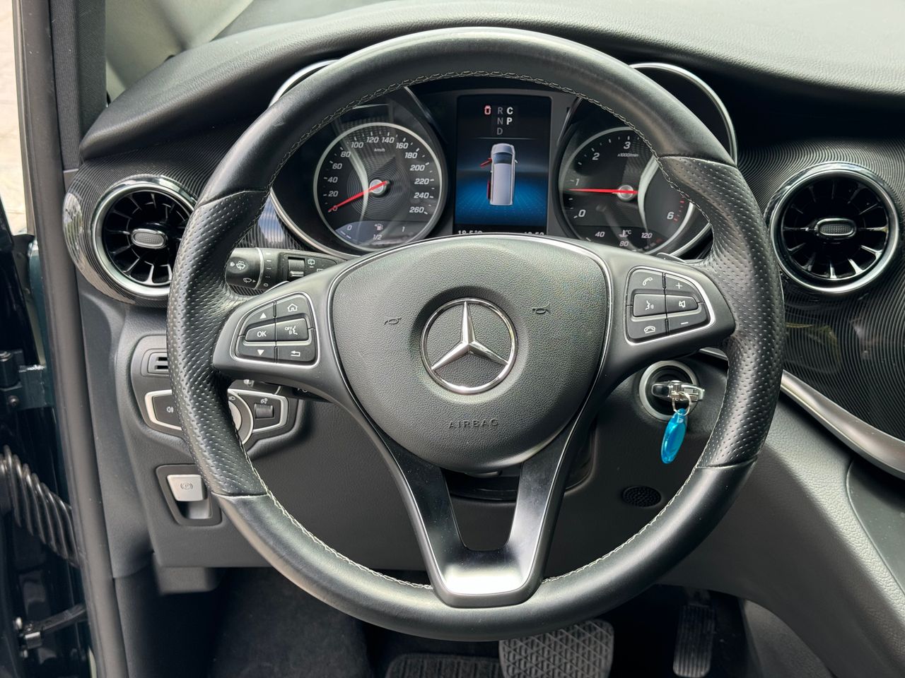Foto Mercedes-Benz Clase V 23