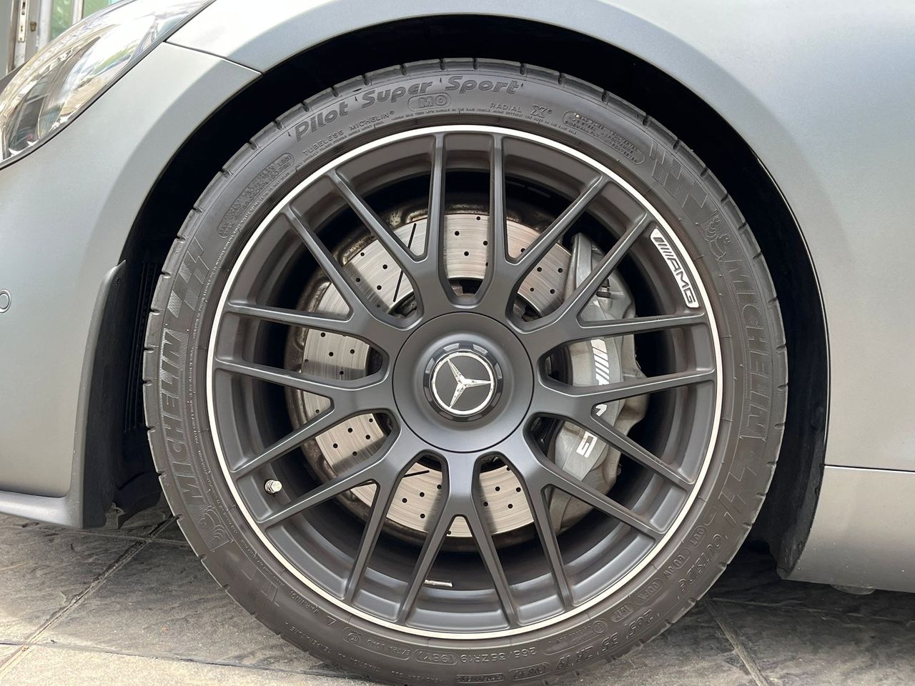 Foto Mercedes-Benz AMG GT 16