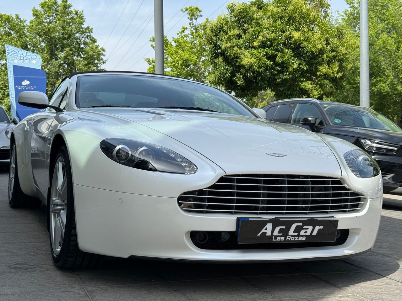 Foto Aston martin V8 13