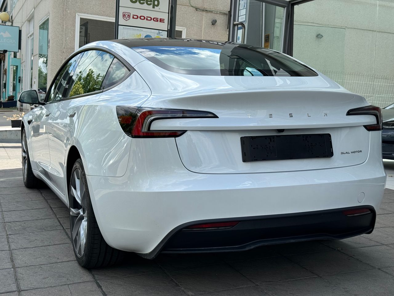 Foto Tesla Model 3 5