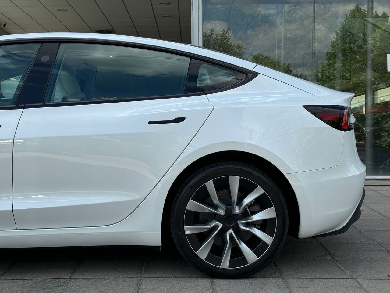 Foto Tesla Model 3 14