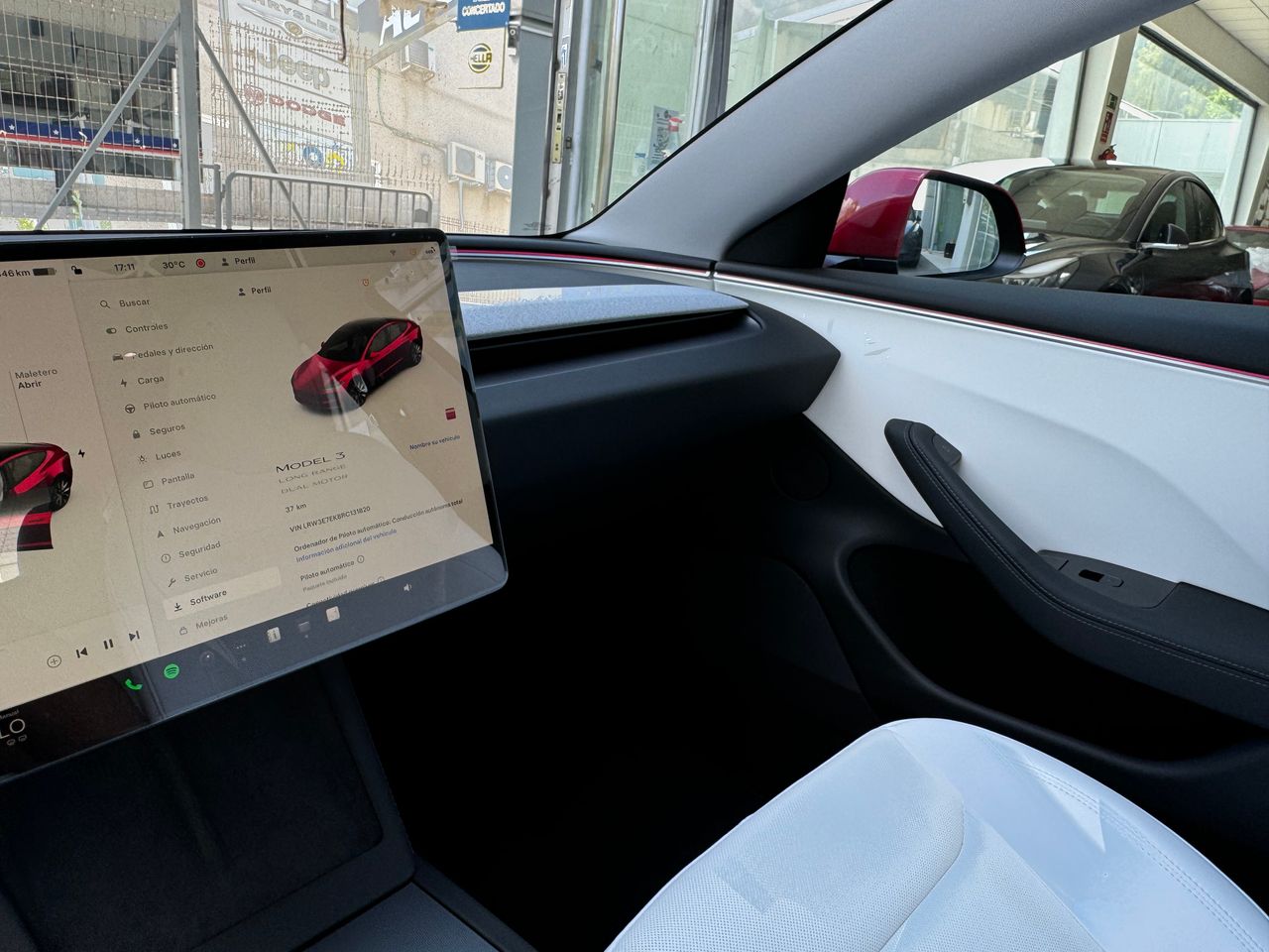 Foto Tesla Model 3 48