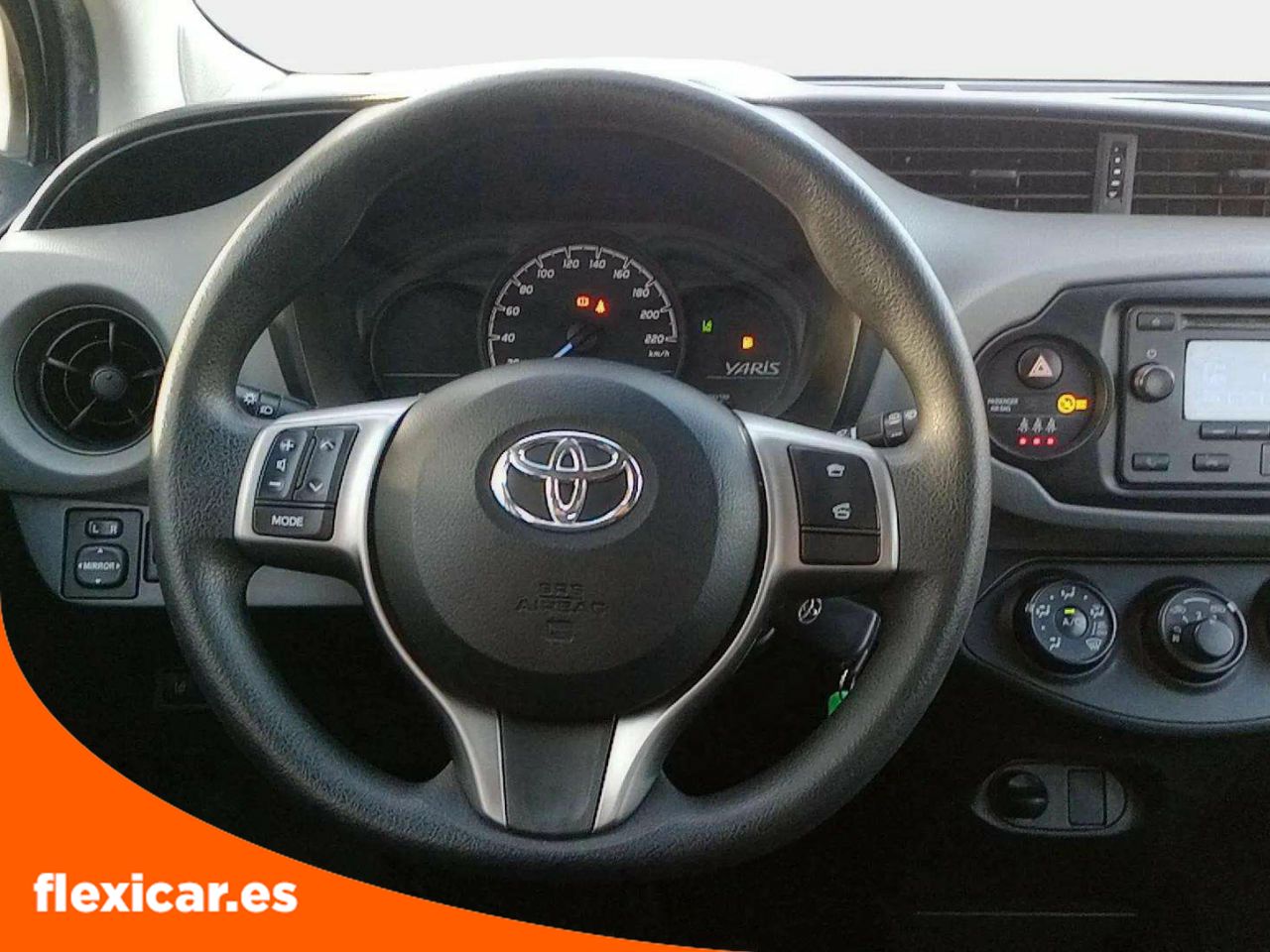 Foto Toyota Yaris 15