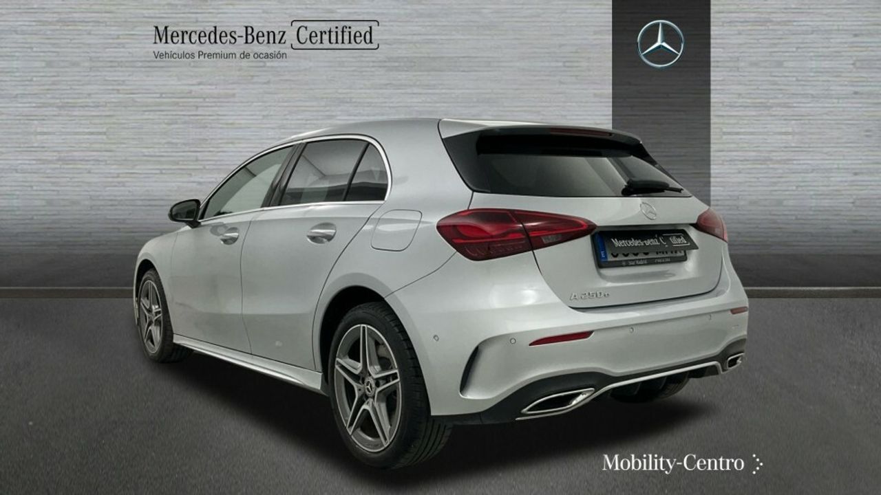 Foto Mercedes-Benz Clase A 4