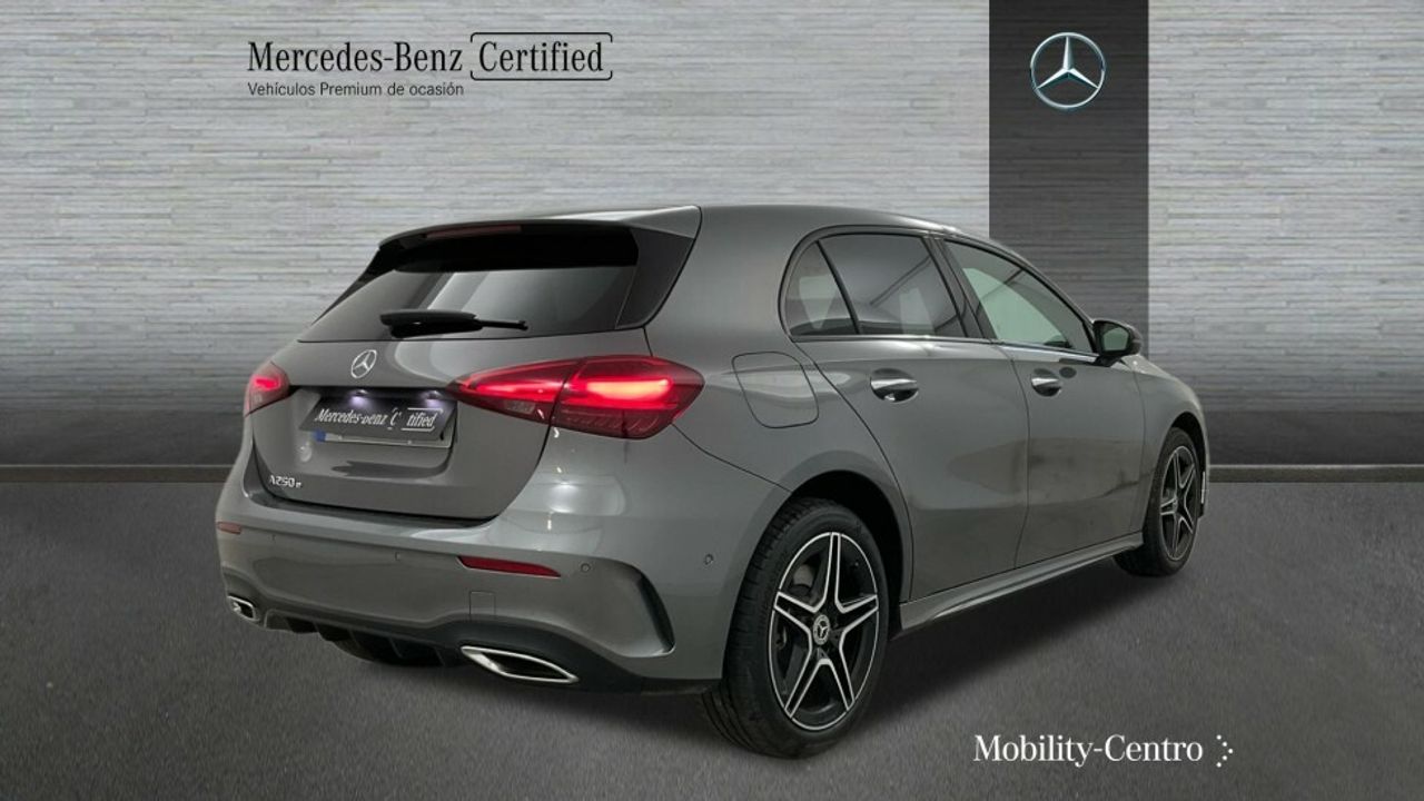 Foto Mercedes-Benz Clase A 2