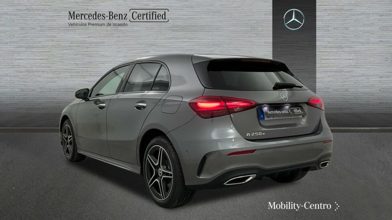 Foto Mercedes-Benz Clase A 4